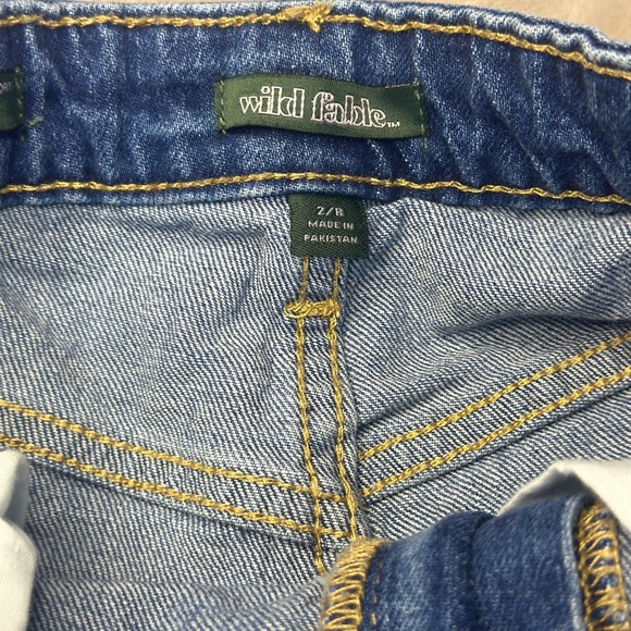 Shorts - Picture 3 of 4